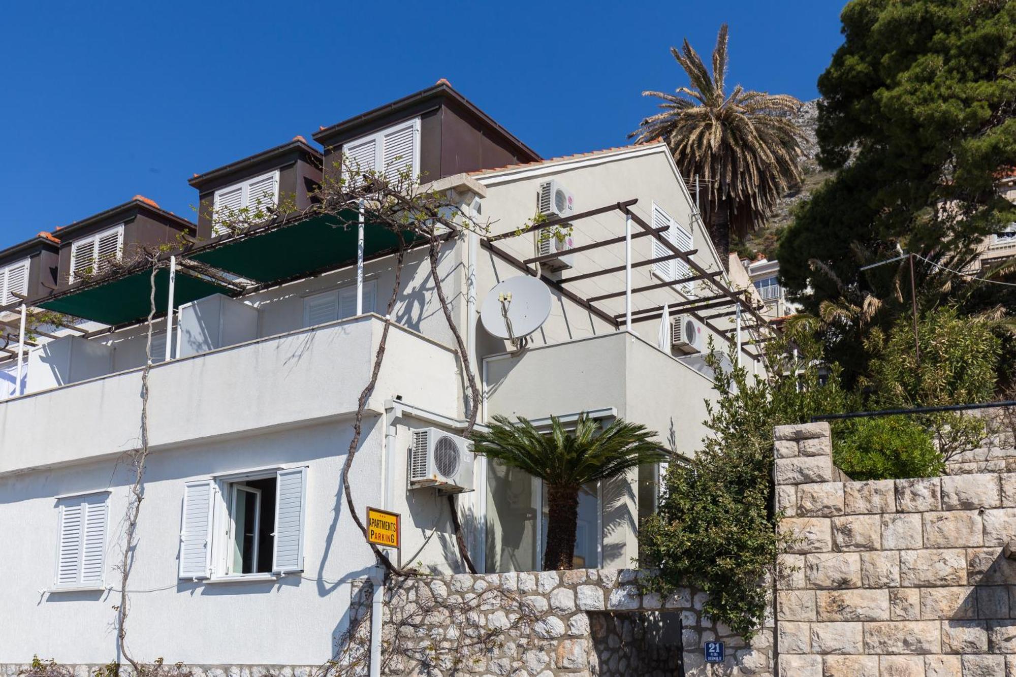 Apartament Rose Garden *